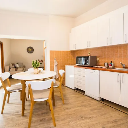 Faber Guest house 3*